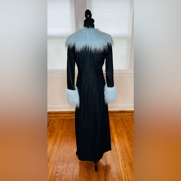 blanc noir Black Maxi Coat with Light Blue Faux Fur Trim - Picture 2 of 15